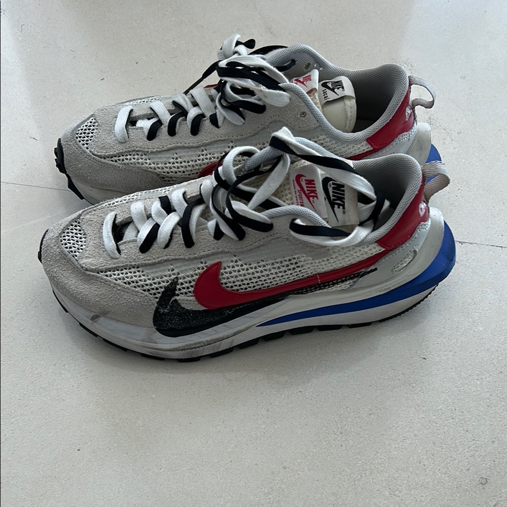 Nike Air Zoom Sneakers with Red and Blue Accents